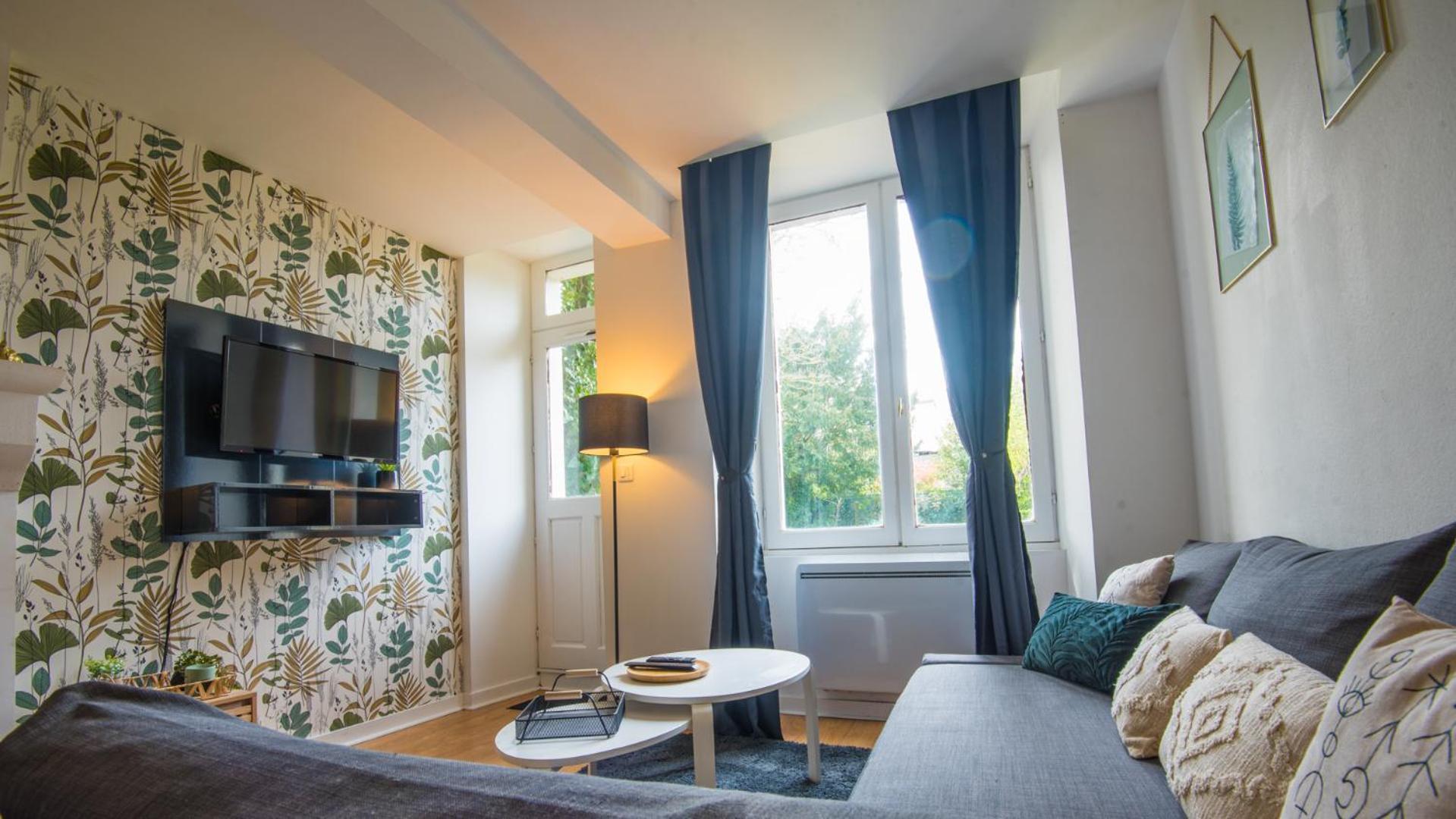Le Botanica Apartment Анже Екстериор снимка